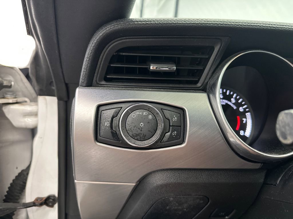 Used 2019 Ford Mustang Premium RWD image 29