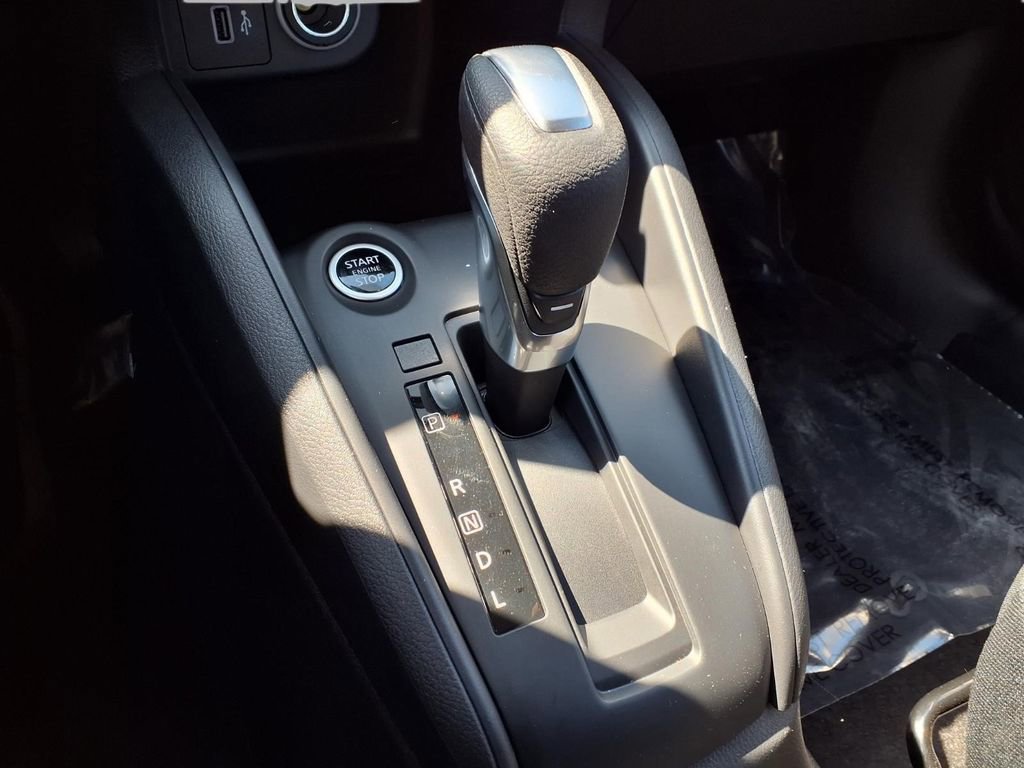 Used 2025 Nissan Kicks Play S FWD image 10