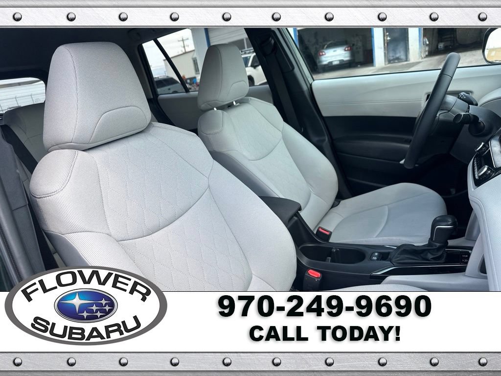 Used 2024 Toyota Corolla Cross LE AWD/4WD image 11