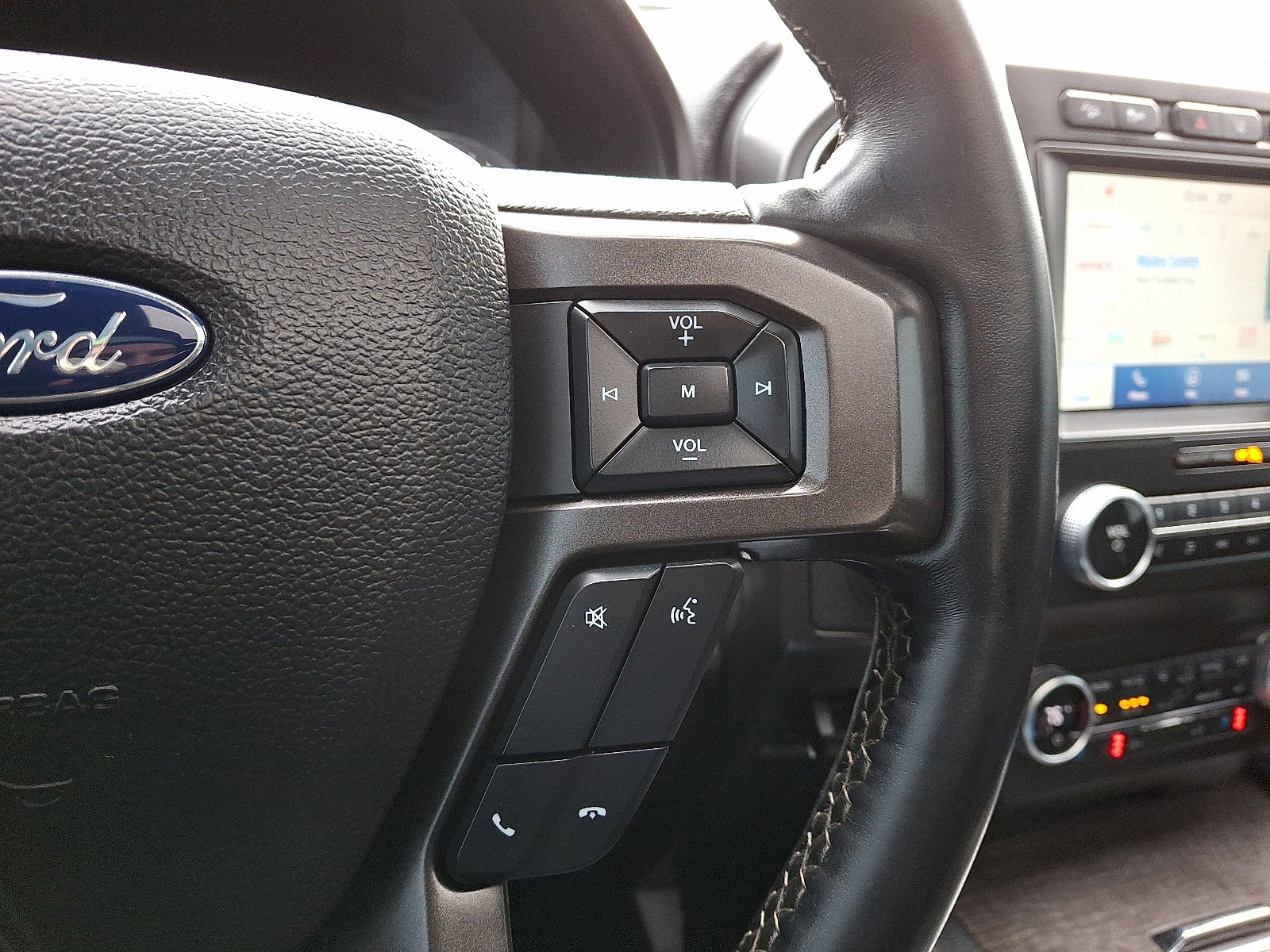 Used 2021 Ford Expedition Max Limited image 23