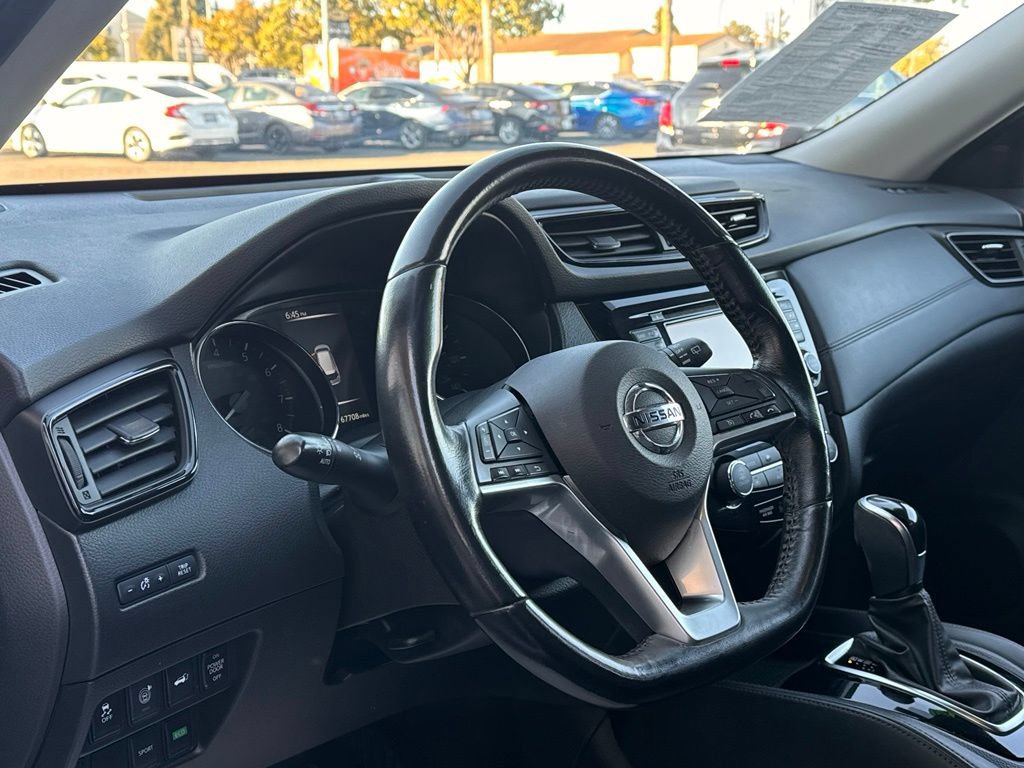 Used 2017 Nissan Rogue SL FWD image 10