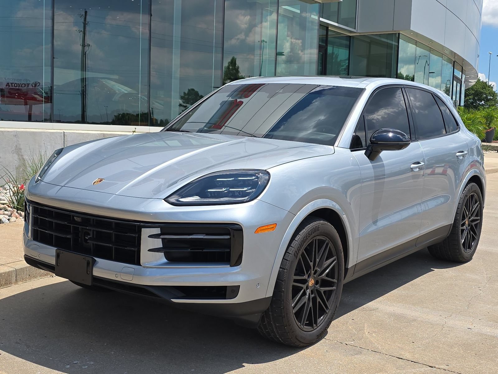 Certified 2025 Porsche Cayenne
