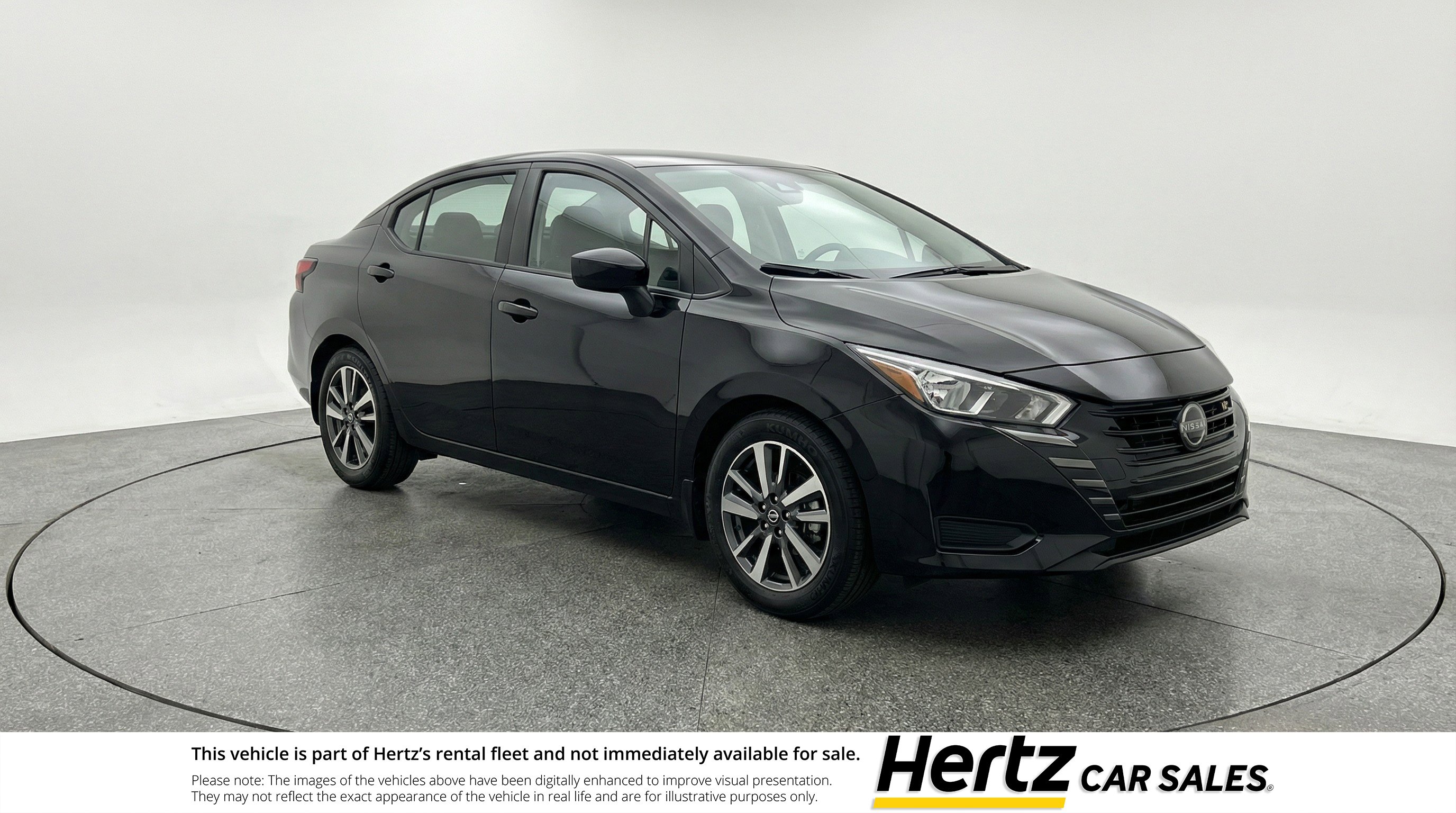 Used 2025 Nissan Versa SV image 1