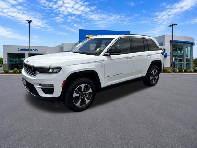 Used 2024 Jeep Grand Cherokee Limited 4xe AWD/4WD image 3