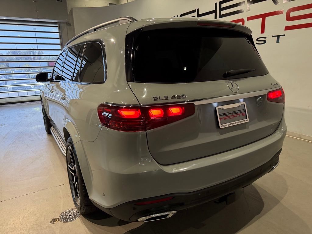 Used 2025 Mercedes-Benz GLS 450 4MATIC w/ AMG Line Exterior image 8
