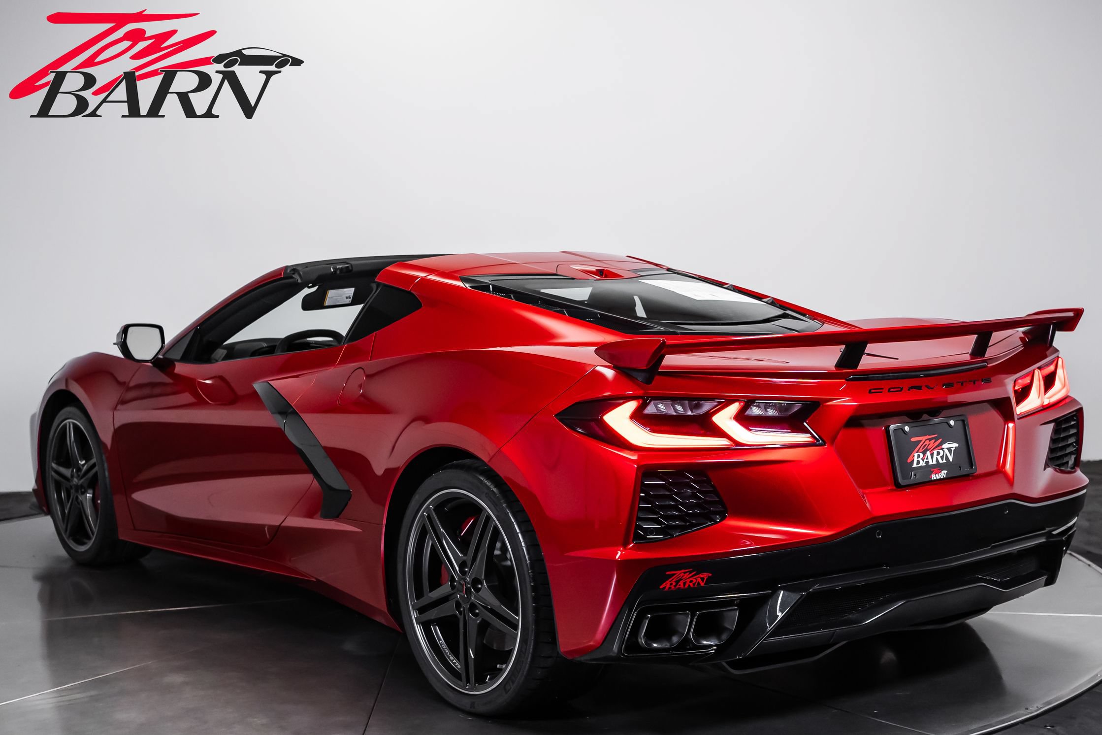 Used 2025 Chevrolet Corvette Stingray Preferred Cpe w/ Z51 Performance Package RWD image 3