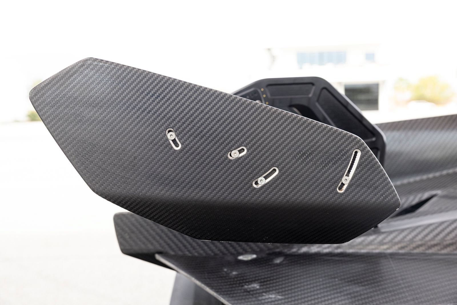 Used 2023 Lamborghini Huracan EVO RWD image 23