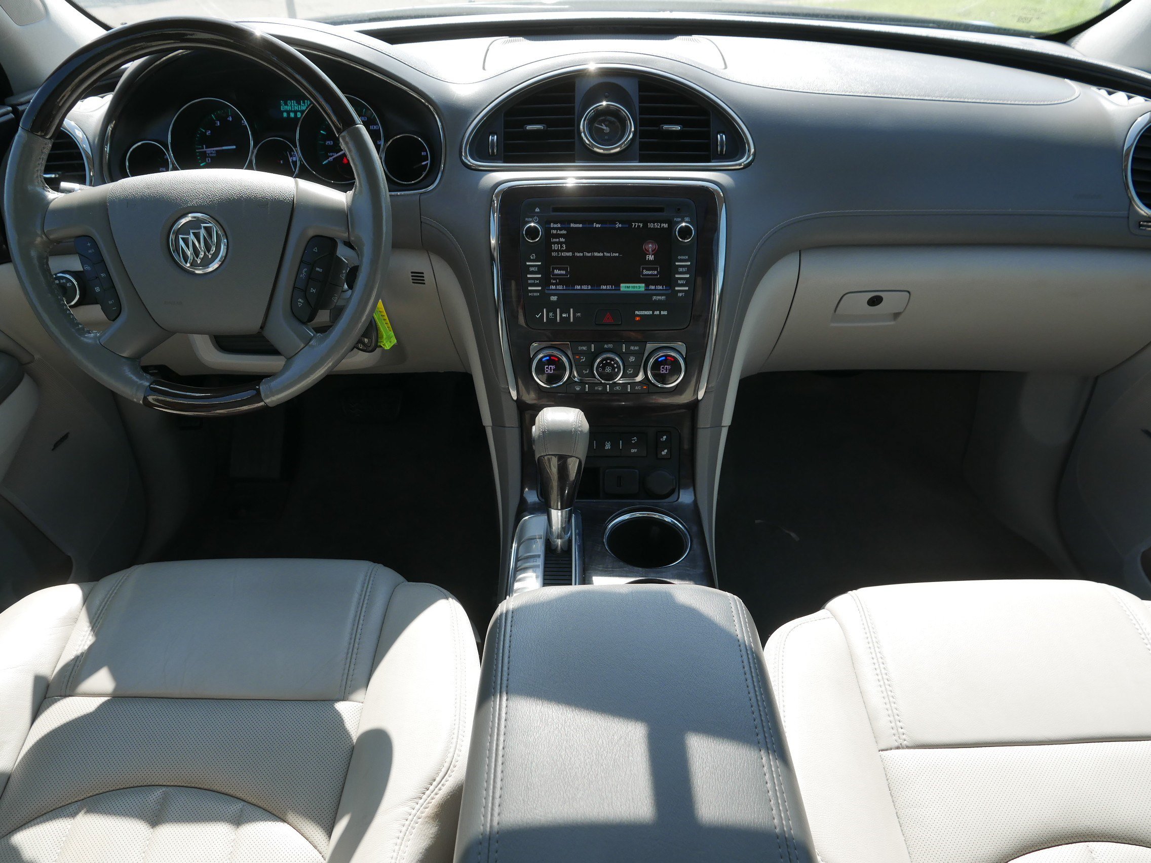 Used 2015 Buick Enclave Leather AWD/4WD image 10