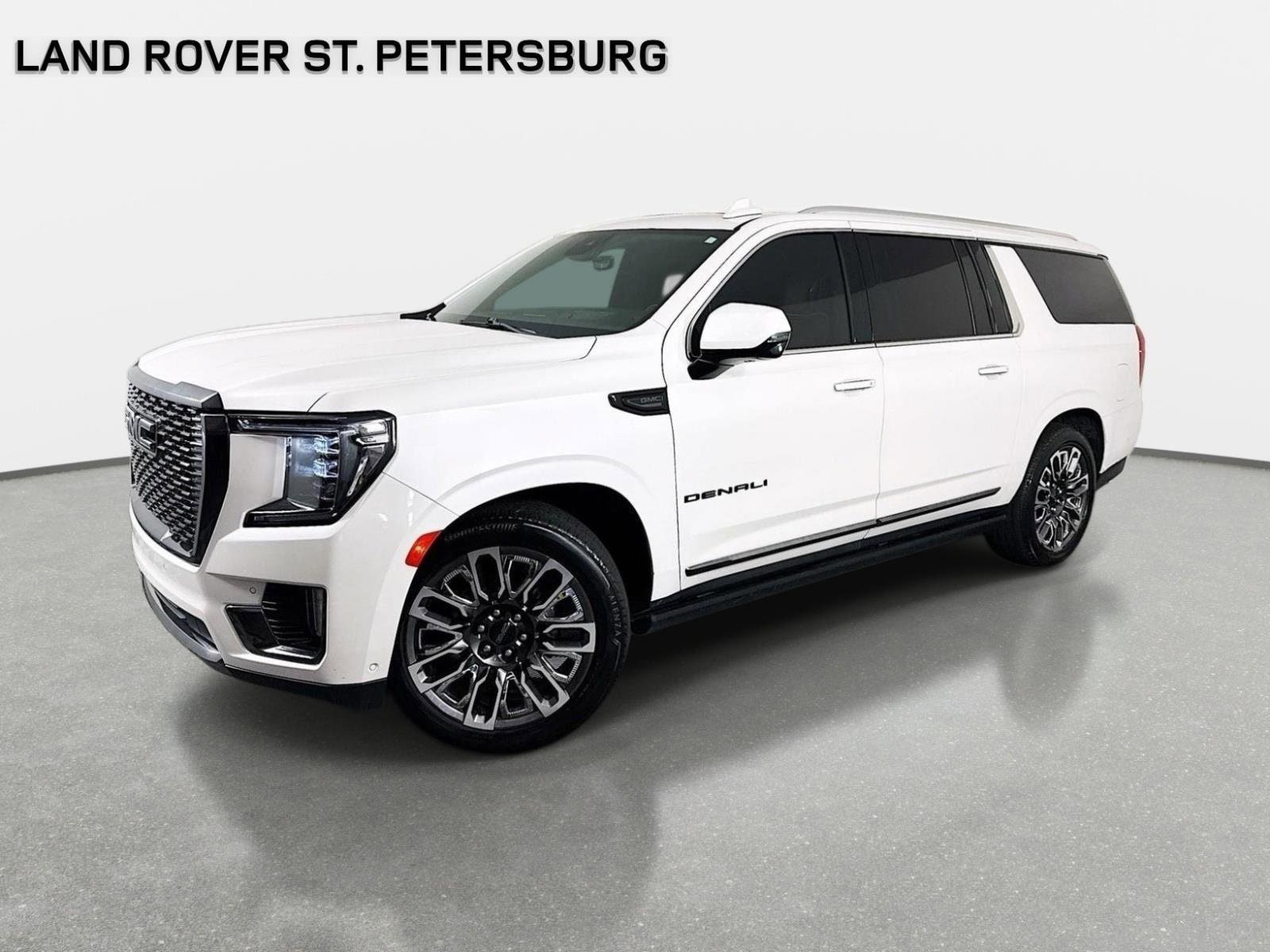 Used 2023 GMC Yukon XL Denali Ultimate w/ LPO, Floor Liner Package AWD/4WD video 1