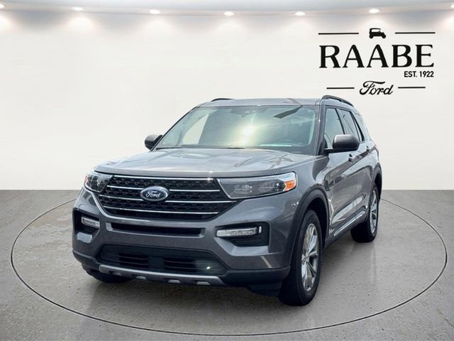 Used 2023 Ford Explorer XLT w/ Equipment Group 202A AWD/4WD image 6