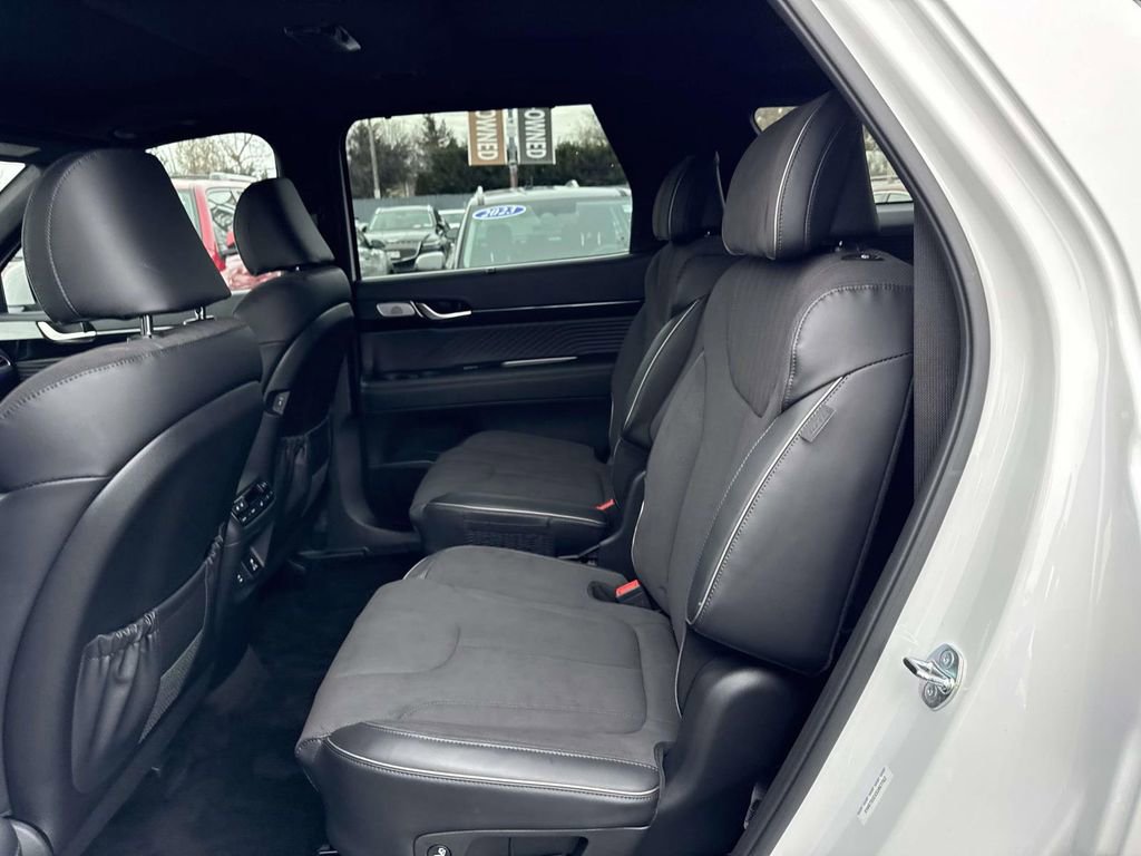 Used 2025 Hyundai Palisade Calligraphy image 11
