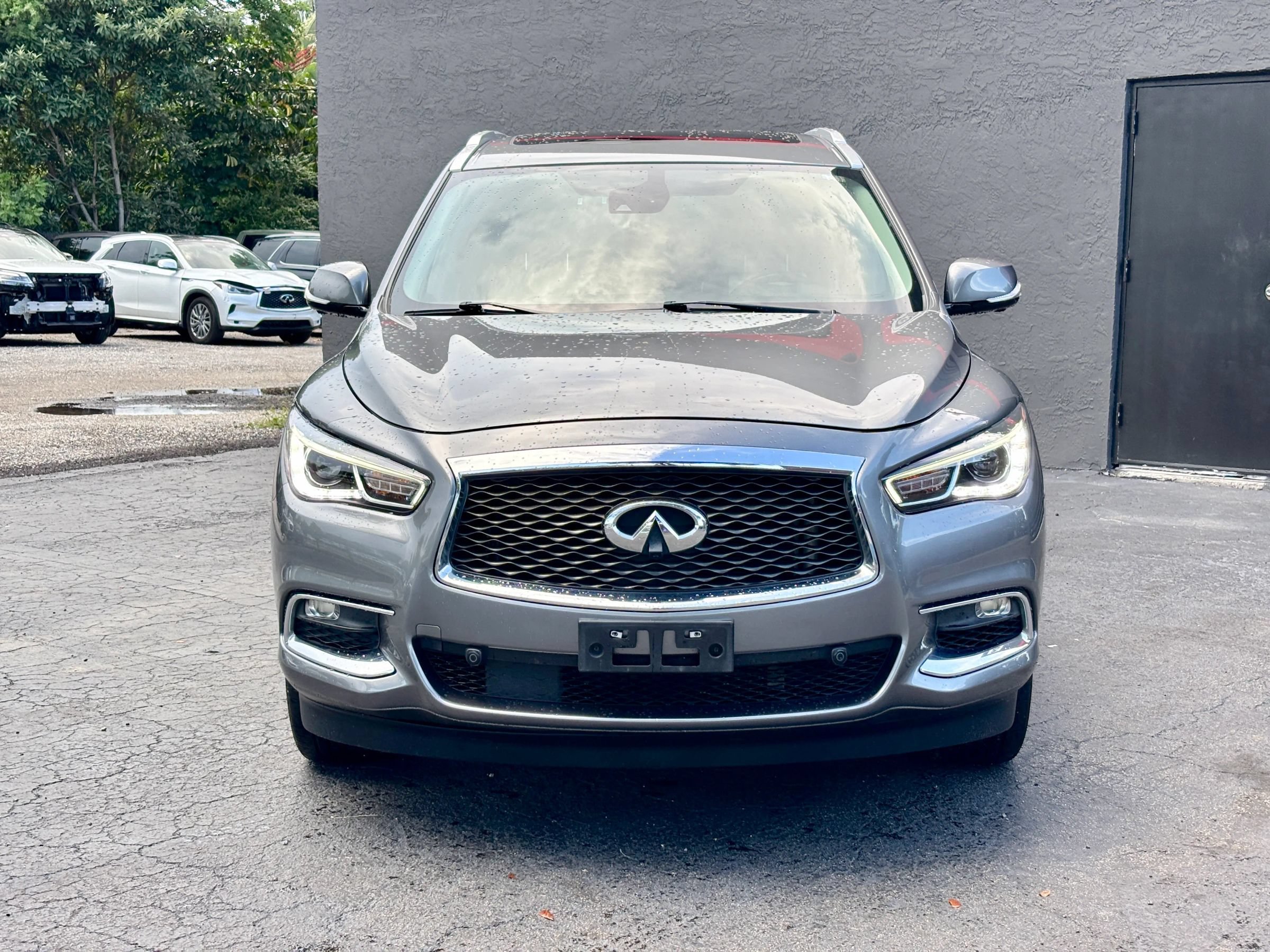 Used 2020 INFINITI QX60 Signature Edition AWD/4WD image 2