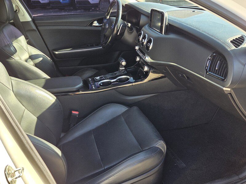 Used 2019 Kia Stinger image 15