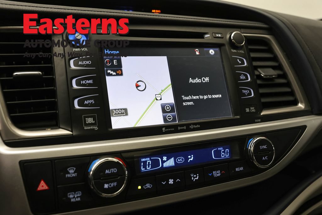 Used 2017 Toyota Highlander Limited Platinum AWD/4WD image 19