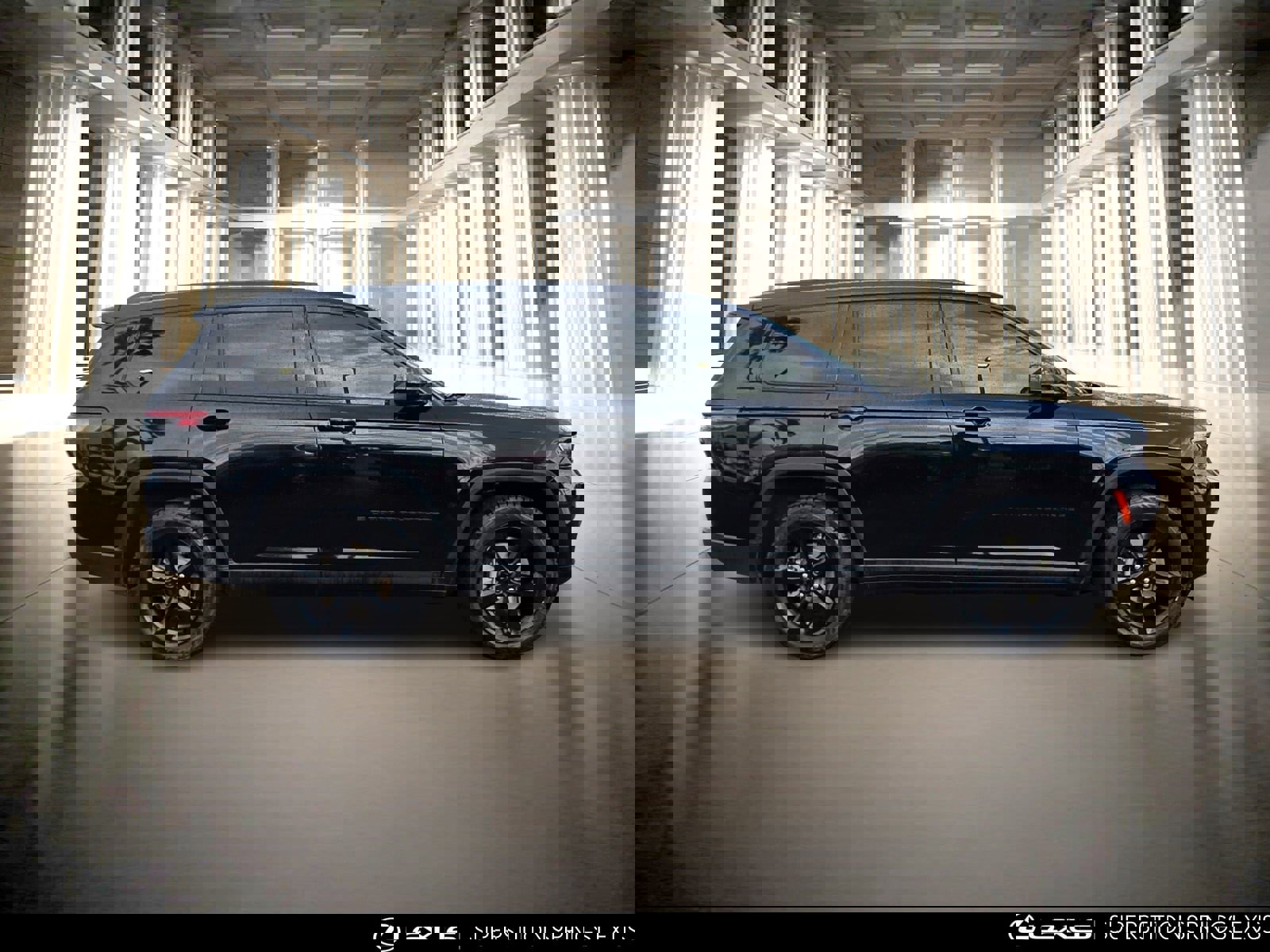 Used 2023 Jeep Grand Cherokee L Limited w/ Black Appearance Package image 3