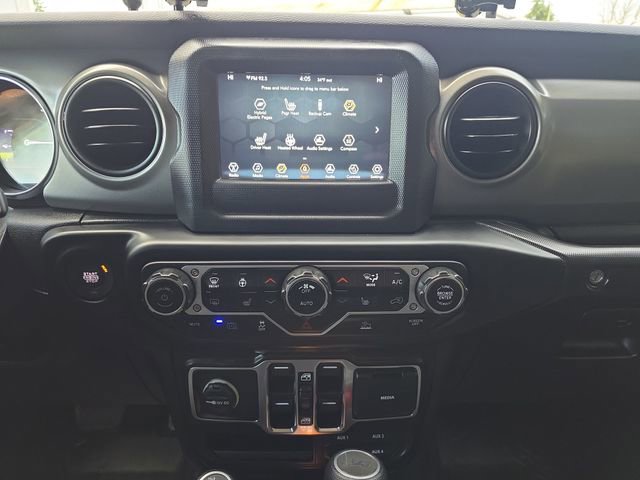 Used 2023 Jeep Wrangler Unlimited w/ Cold Weather Group image 22