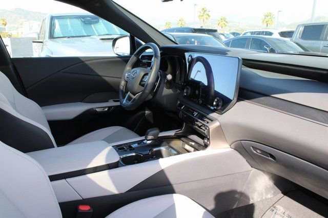 Certified 2023 Lexus RX 350 Premium w/ Accessory Package (Z1) image 5
