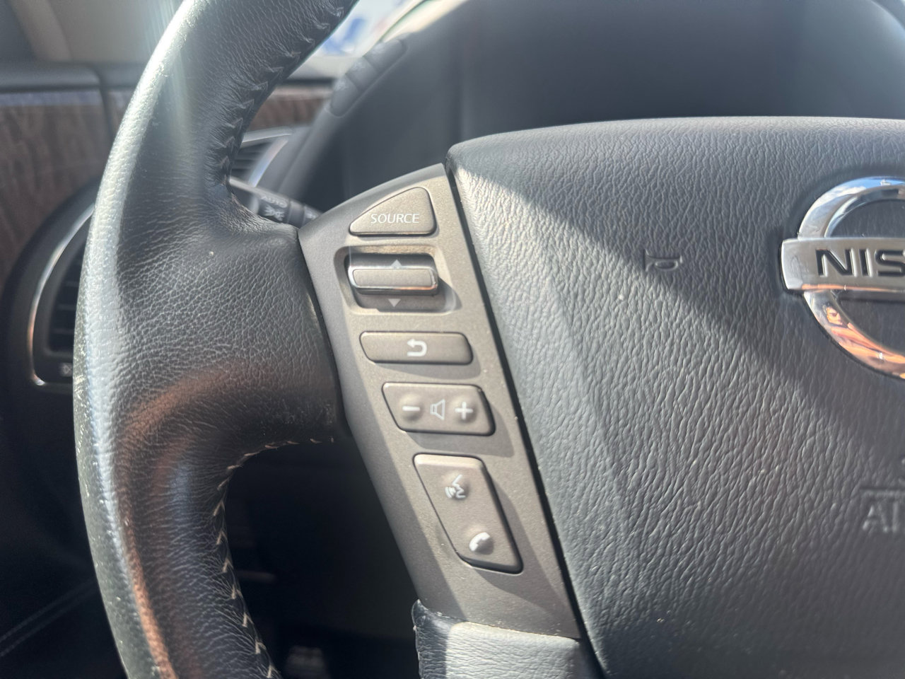 Used 2018 Nissan Armada SL image 45