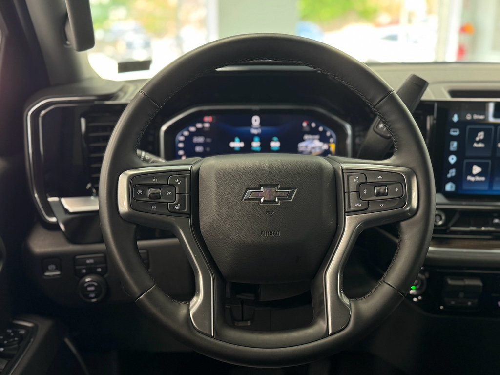 Used 2026 Chevrolet Silverado 1500 RST AWD/4WD image 18