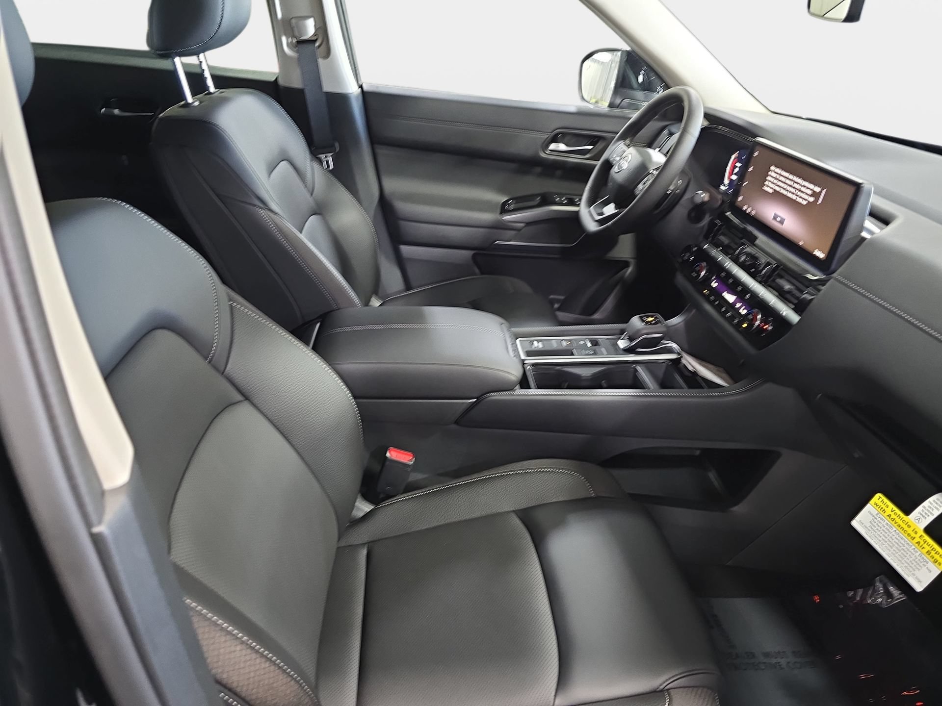 New 2026 Nissan Pathfinder SL FWD image 10