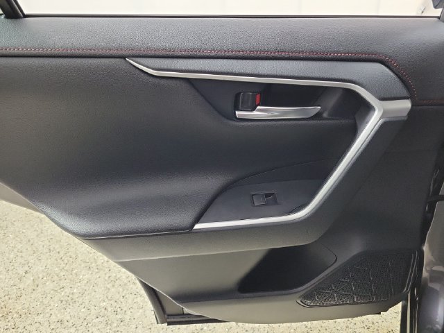 Used 2024 Toyota RAV4 XSE AWD/4WD image 14