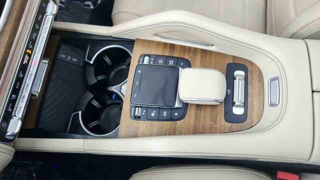 Used 2024 Mercedes-Benz GLS 450 4MATIC image 60