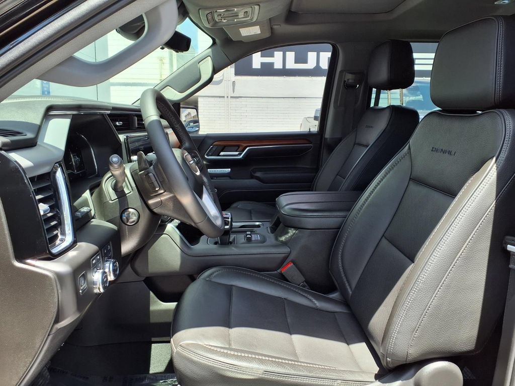 Used 2023 GMC Sierra 1500 Denali w/ Technology Package AWD/4WD image 14