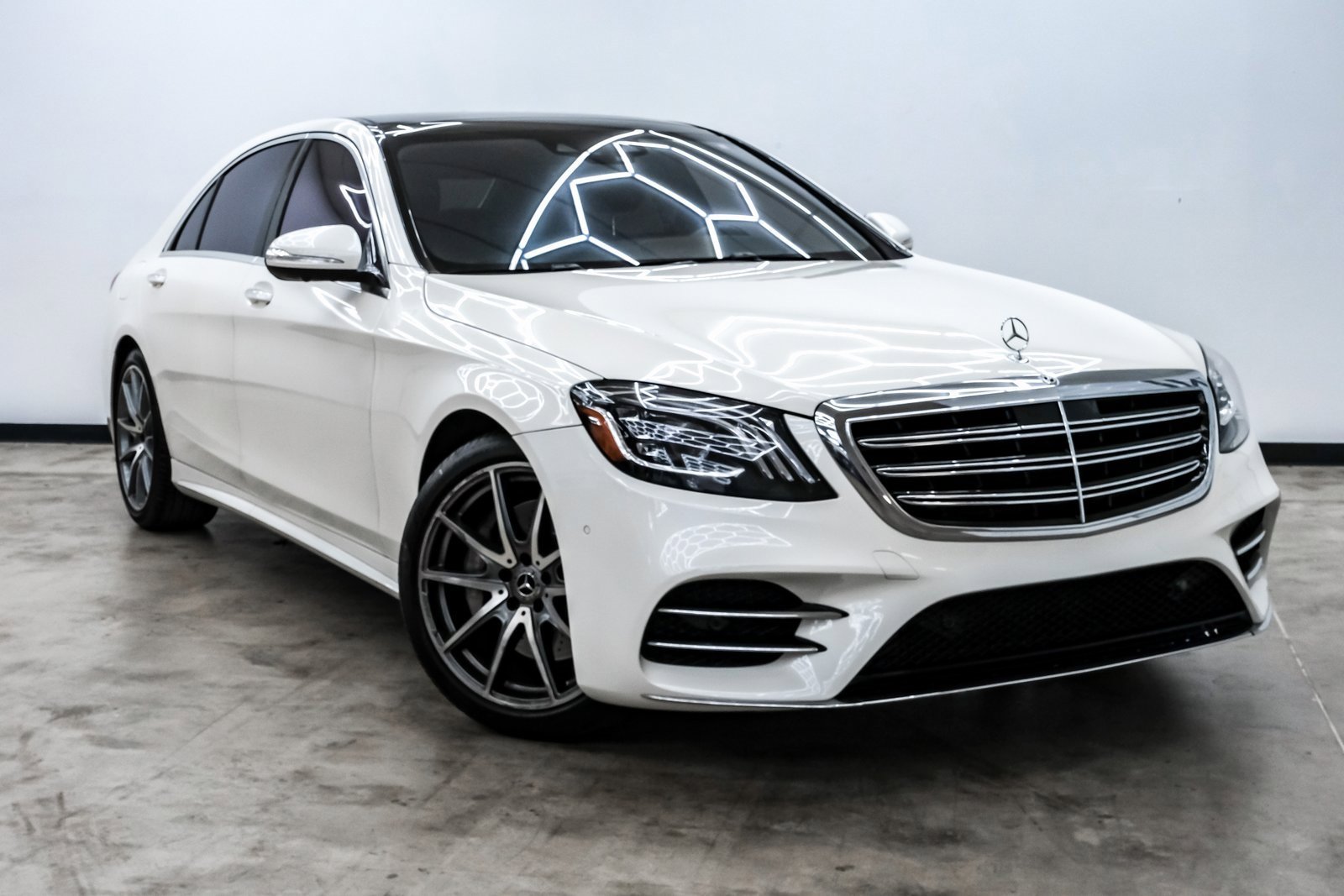 Used 2019 Mercedes-Benz S 450 Sedan image 5