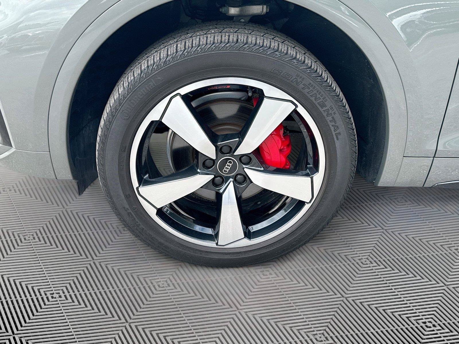 Certified 2024 Audi Q5 2.0T Premium Plus AWD/4WD image 32