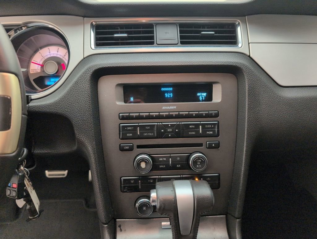 Used 2010 Ford Mustang Premium image 26