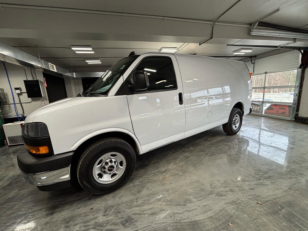 Used 2021 GMC Savana 2500 w/ Driver Convenience Package RWD image 5