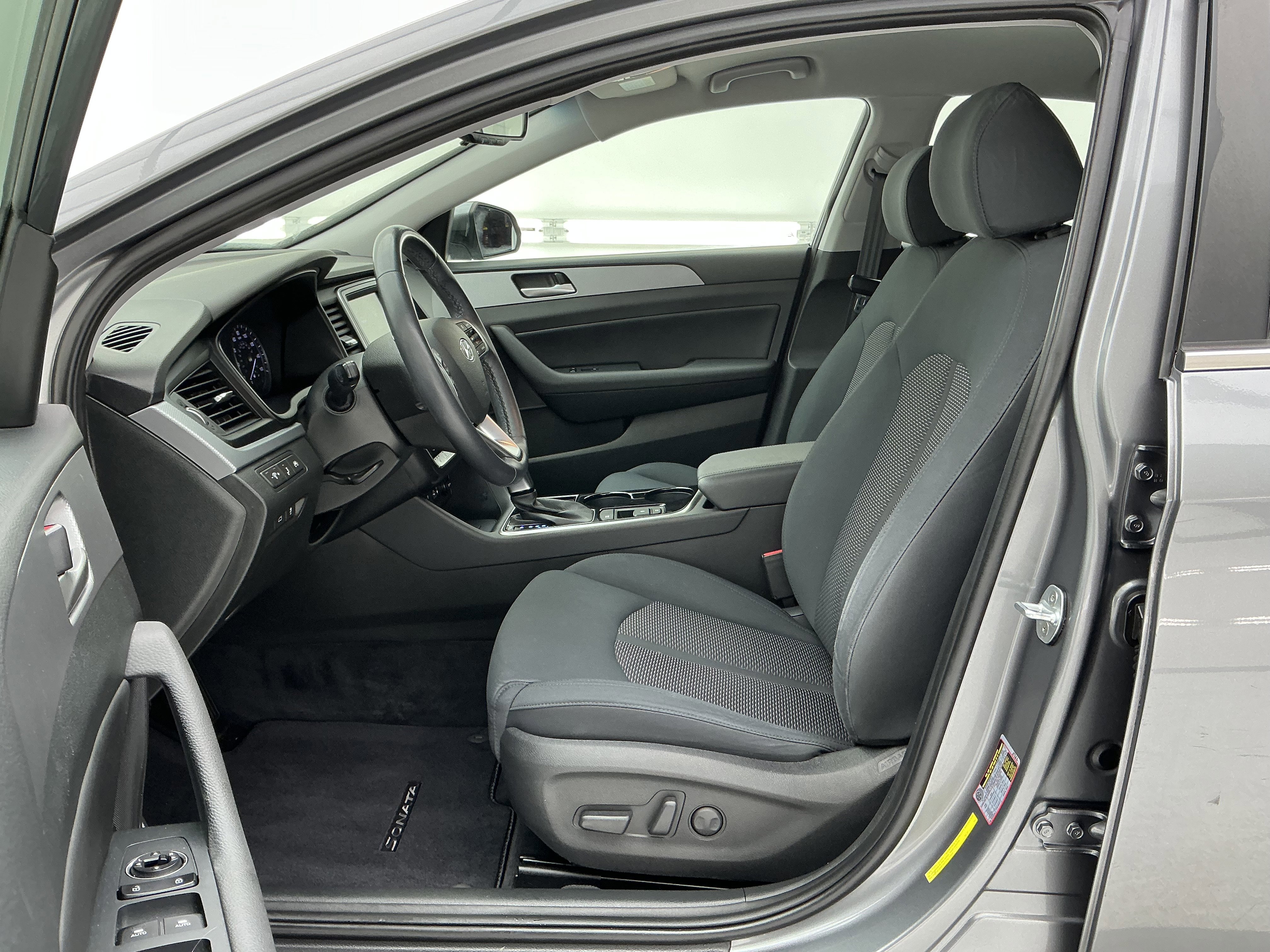 Used 2019 Hyundai Sonata SEL w/ Tech Package 02 image 17