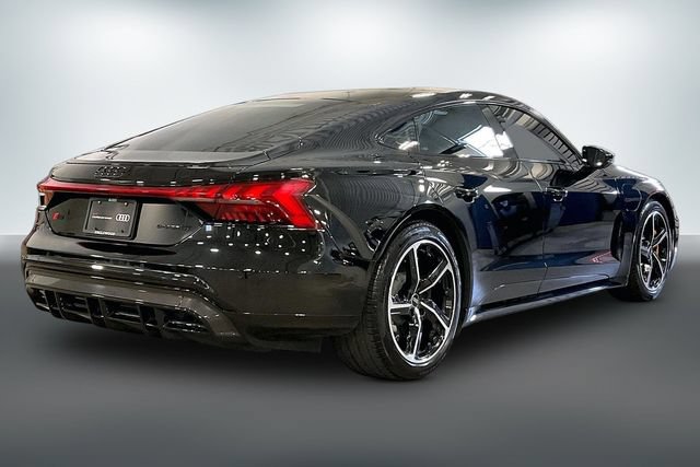 Certified 2023 Audi RS e-tron GT w/ Carbon Performance Package AWD/4WD image 12