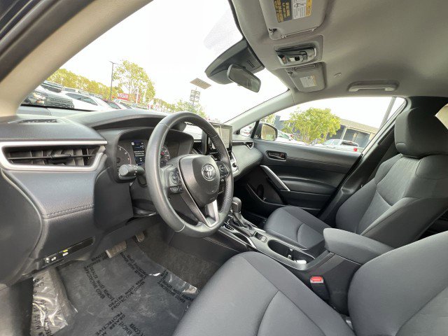 Used 2025 Toyota Corolla Cross LE image 10