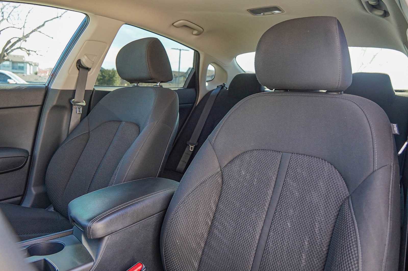 Used 2020 Kia Optima LX image 17