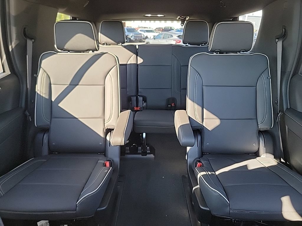 New 2026 Chevrolet Tahoe Premier w/ Sun And Tow Package AWD/4WD image 36