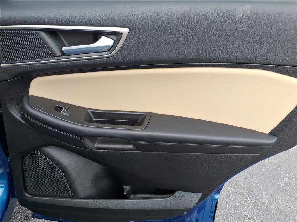 Certified 2022 Ford Edge SEL w/ Convenience Package image 10