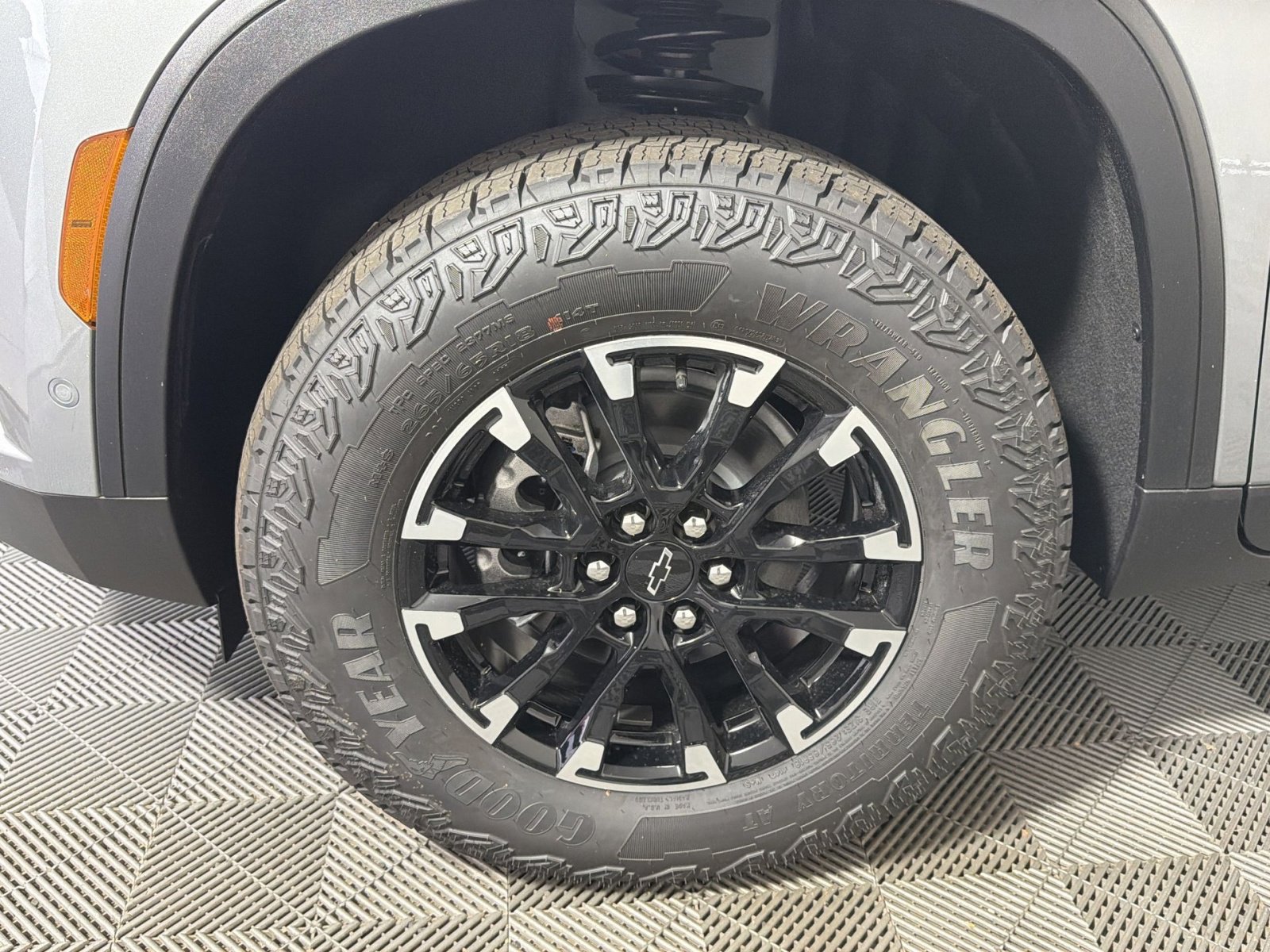 New 2026 Chevrolet Traverse Z71 w/ Enhanced Driving Package image 12