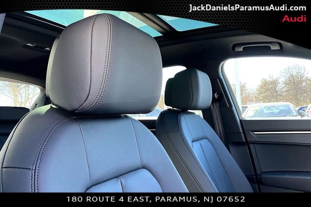 Used 2025 Audi Q3 2.0T Premium w/ Convenience Package image 7