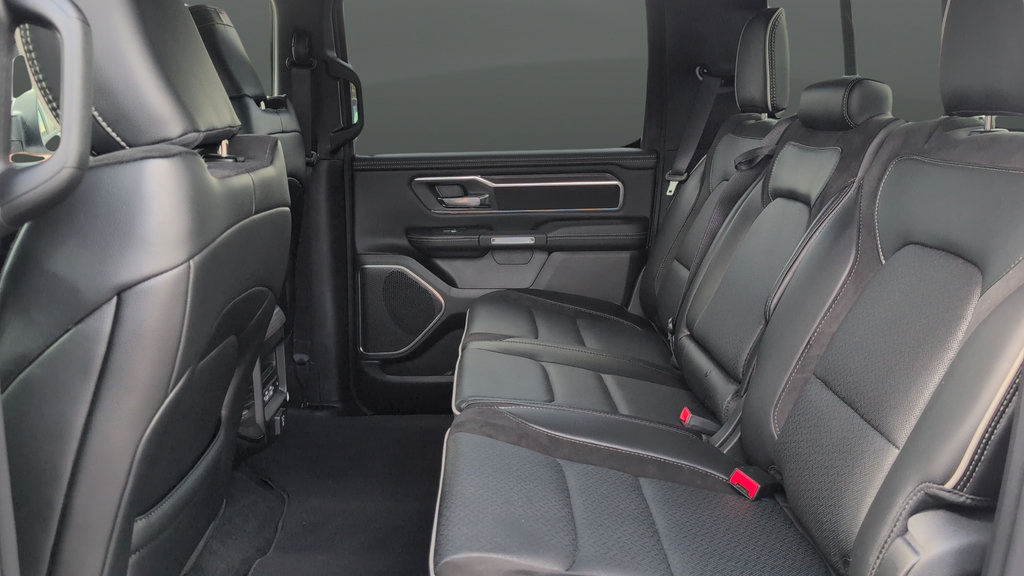 Used 2025 RAM 1500 Laramie AWD/4WD image 24
