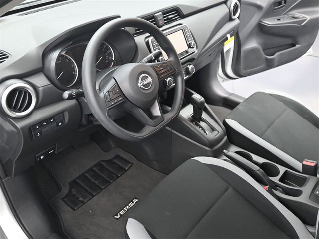 Used 2025 Nissan Versa S w/ S Plus Package image 15