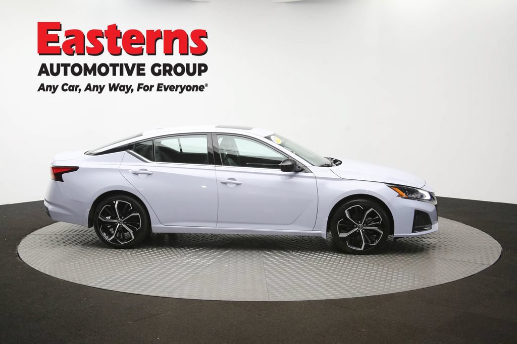 Used 2025 Nissan Altima 2.5 SR w/ SR Premium Package FWD image 46