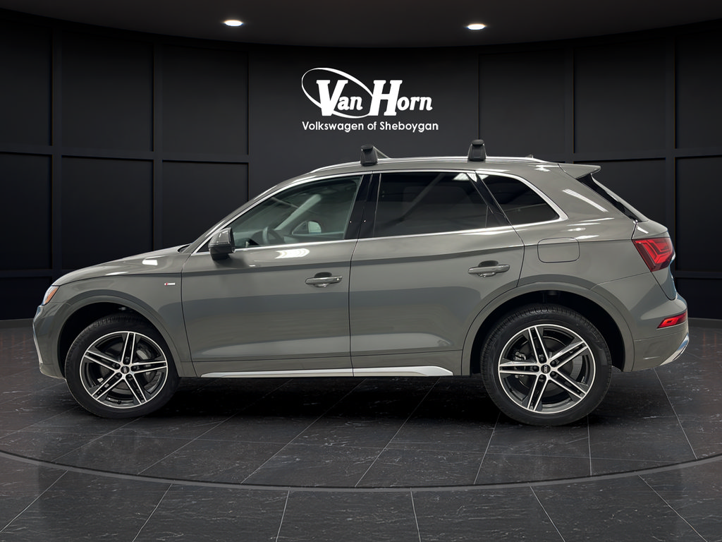 Used 2024 Audi Q5 e Premium w/ Convenience Package AWD/4WD image 4