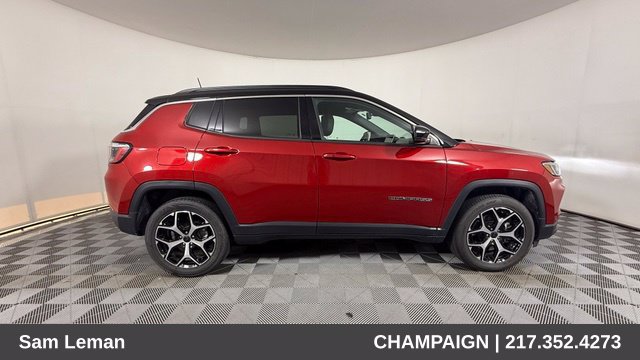 Used 2025 Jeep Compass Limited AWD/4WD image 2