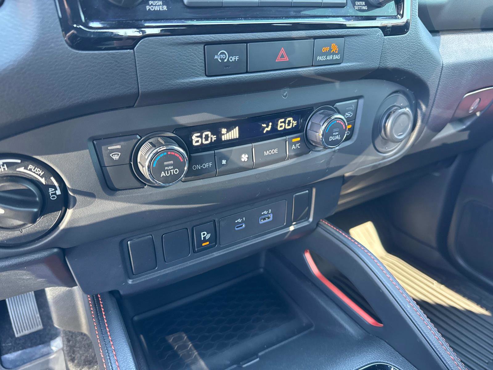 Used 2023 Nissan Frontier PRO-4X w/ Technology Package image 25