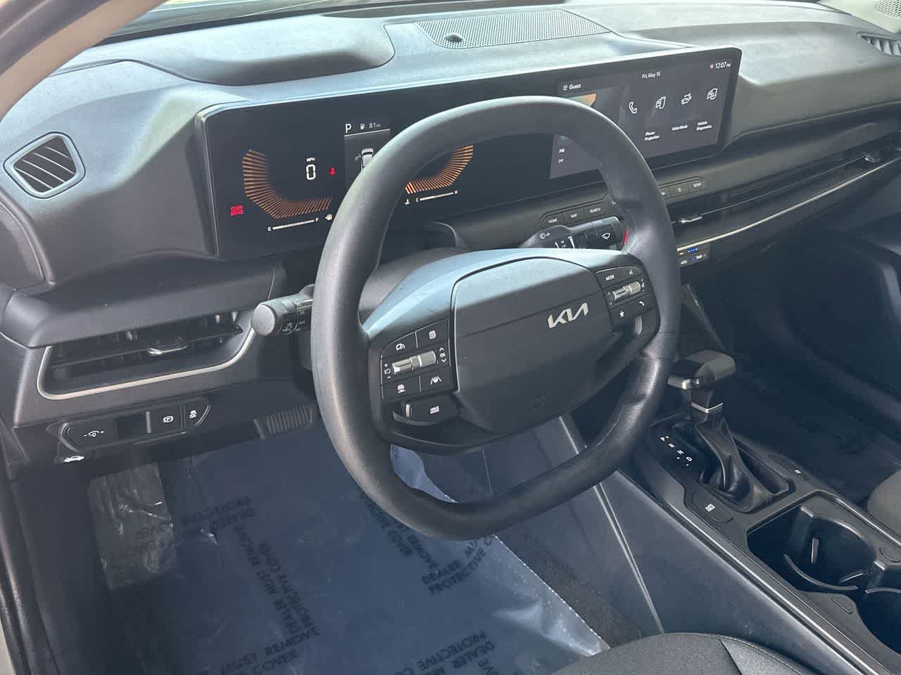 Used 2025 Kia K4 FWD image 13