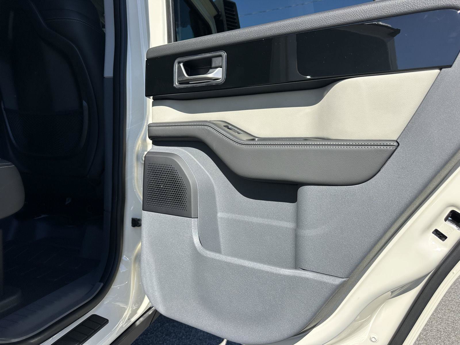 New 2026 INEOS Grenadier Station Wagon AWD/4WD image 18