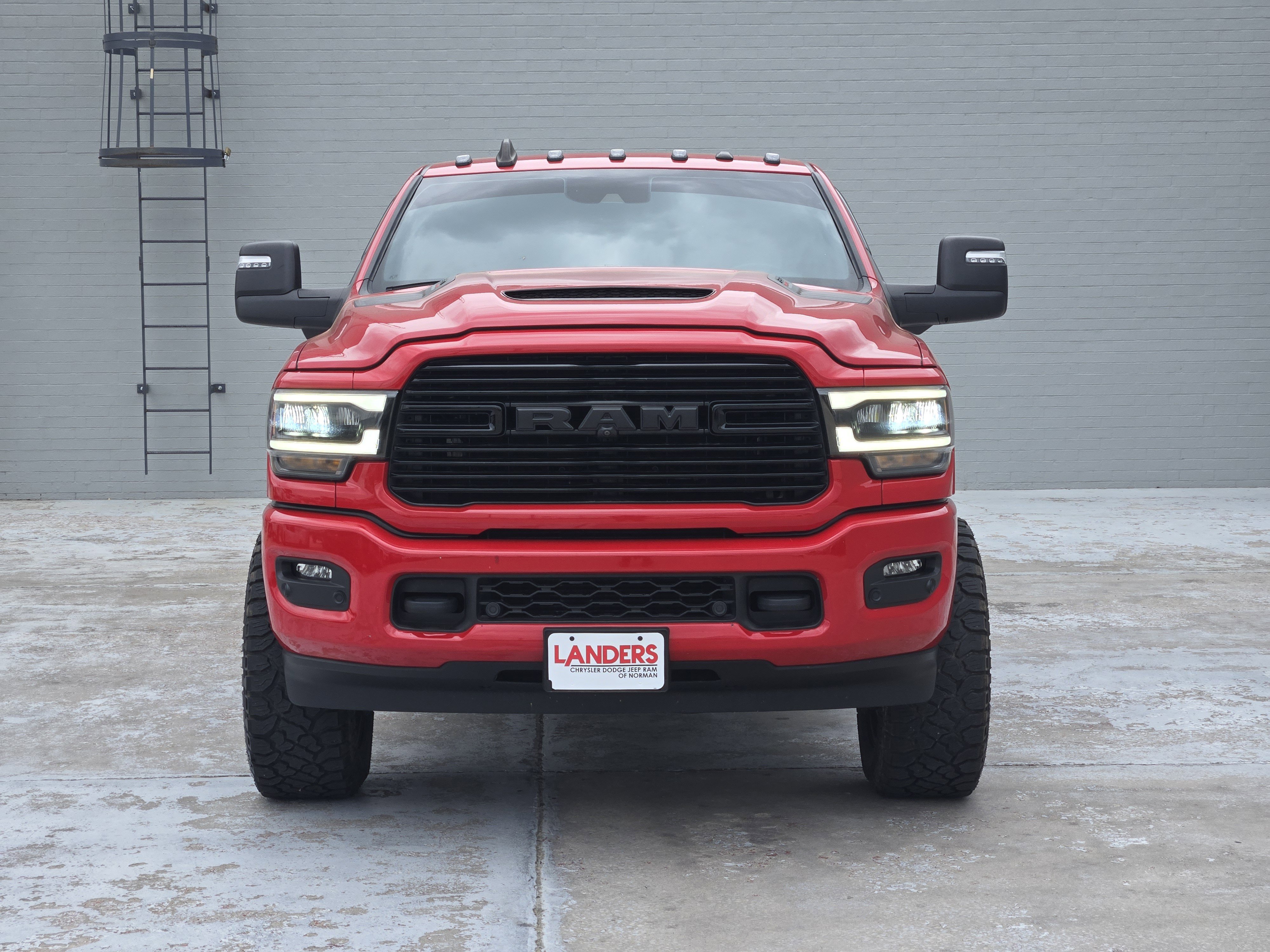 Used 2024 RAM 2500 Laramie w/ Night Edition image 3