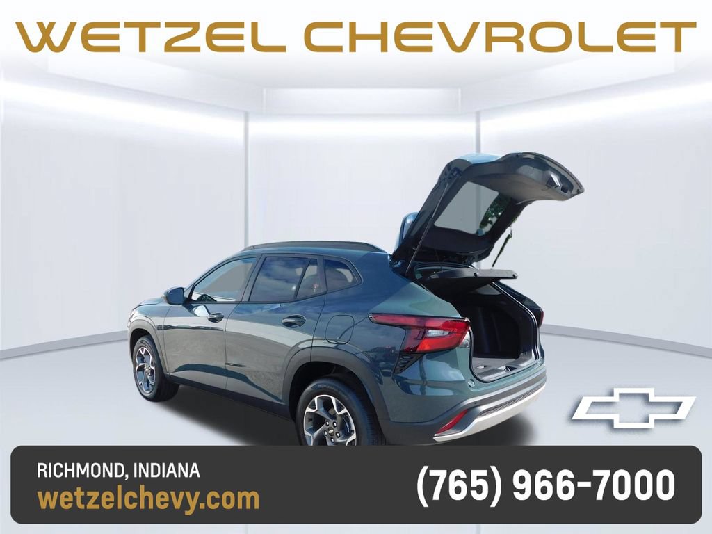 New 2026 Chevrolet Trax LT w/ Driver Confidence Package FWD image 20