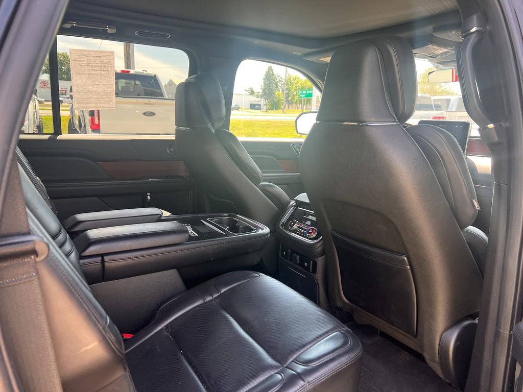 Used 2021 Lincoln Navigator L Reserve AWD/4WD image 19